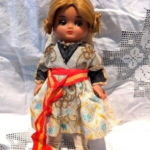 Vintage Linda Pirula with regional Valencian costume